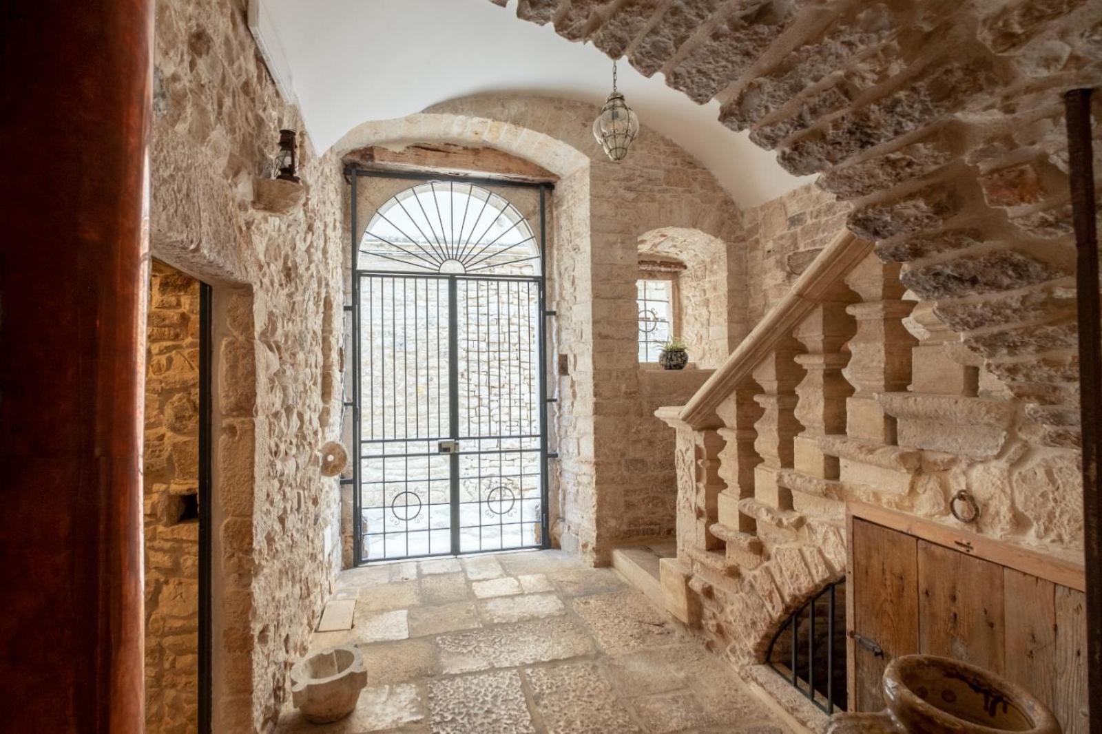 Palazzo Rizzi Dimora Dei Templari Hotel Bitetto Exterior photo